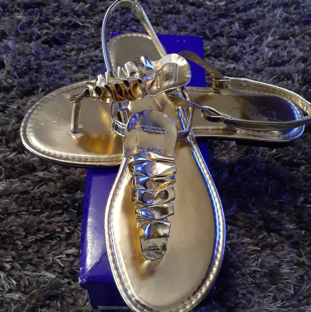 COPY - Sandals - Picture 3 of 3